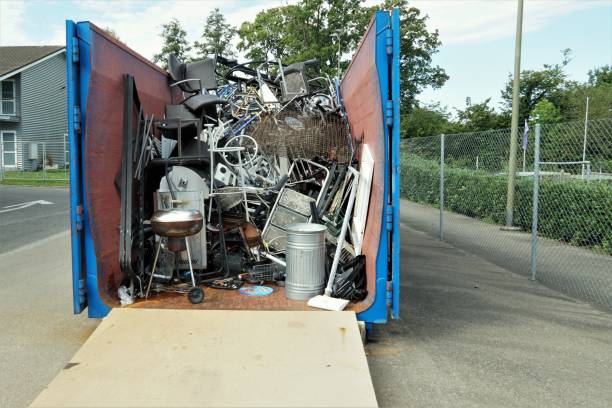 Best Junk Hauling Services  in East Bethel, MN