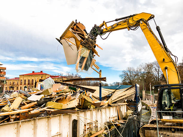 Best Yard Waste Removal  in East Bethel, MN